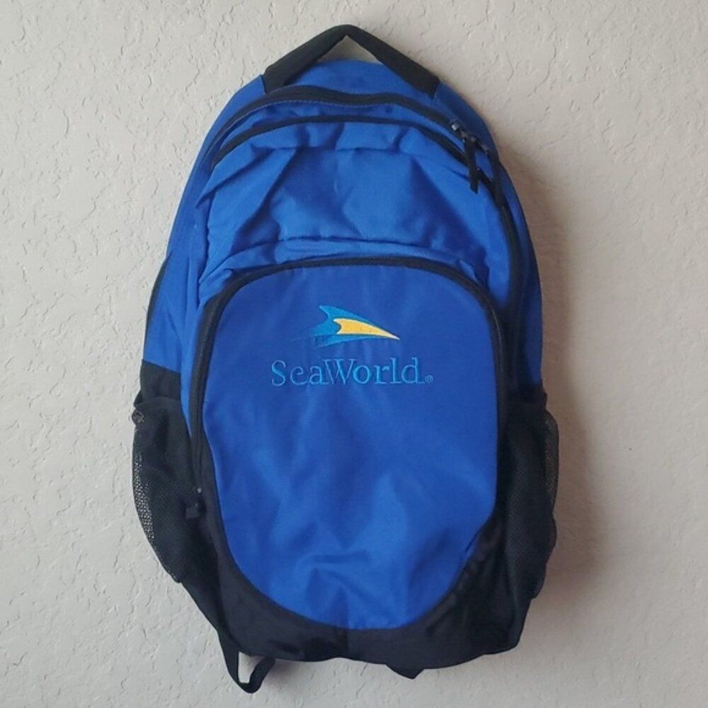 Official SeaWorld Parks & Entertainment Embroidered Backpack – Blue & Black